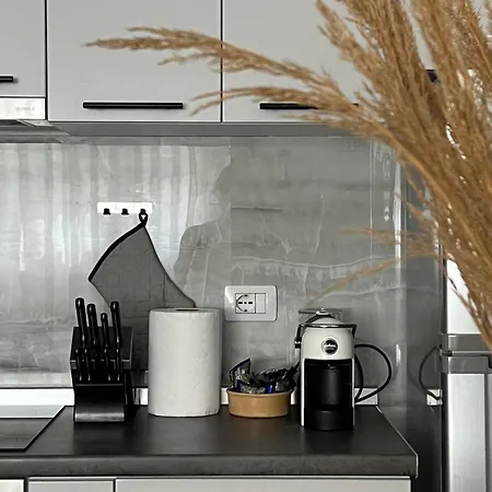 Marina's Apartment-between The And The Apartman